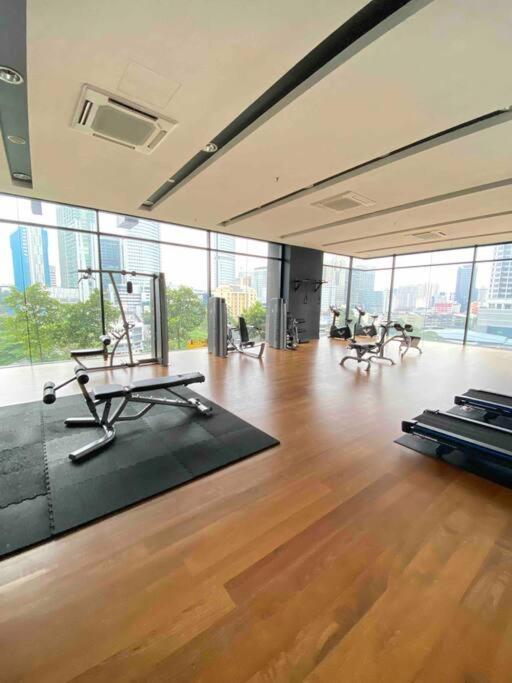 Pangsapuri Anggun Modern With Netflix 3mins To Monorail Kl Near Klcc