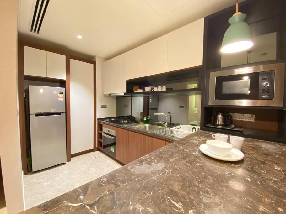 Anggun Modern With Netflix 3mins To Monorail Kl Near Klcc Pangsapuri Kuala Lumpur